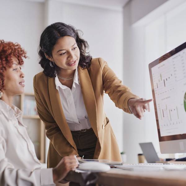 4Desarrollo-y-Diseño-de-Dashboards-Personalizados Desarrollo y Diseño de Dashboards Personalizados
